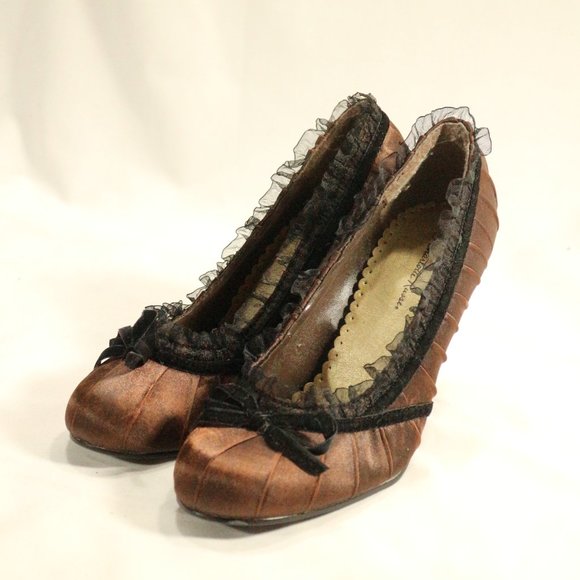 CHARLOTTE RUSSE Copper Lacy Lining Bow Front Heels Size 7 US Wmn - Picture 6 of 10